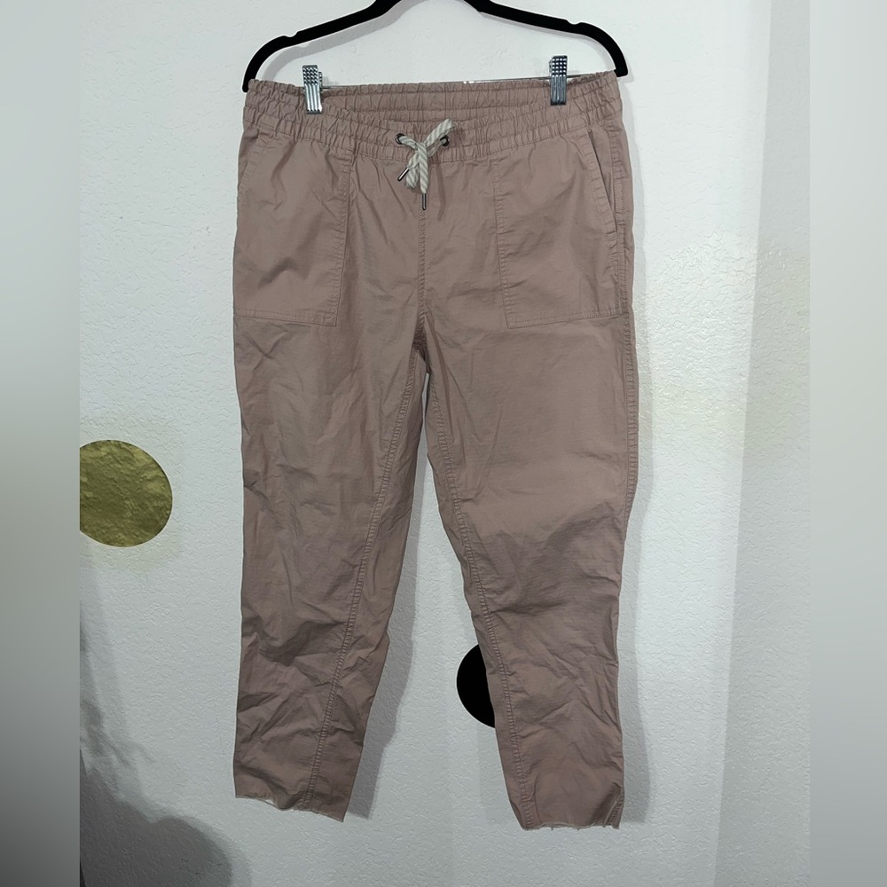 Vuori vintage ripstop pants in dogwood pink/mauve
